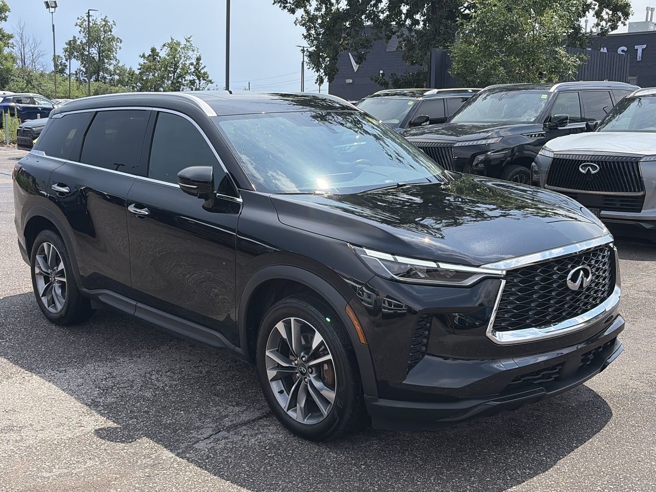 2024 Infiniti QX60 in Mississauga, Ontario