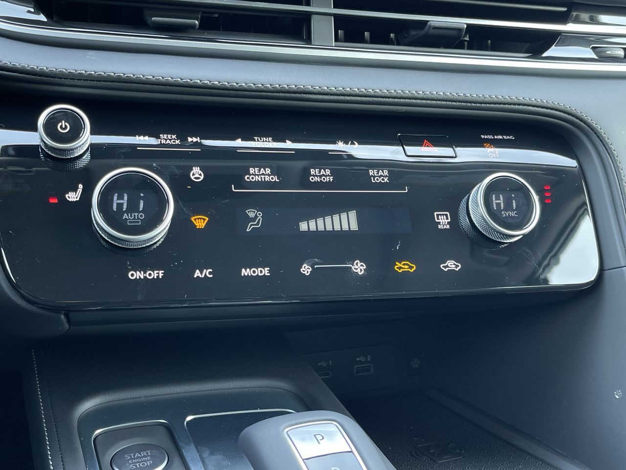 2025 Infiniti QX60 in Mississauga, Ontario