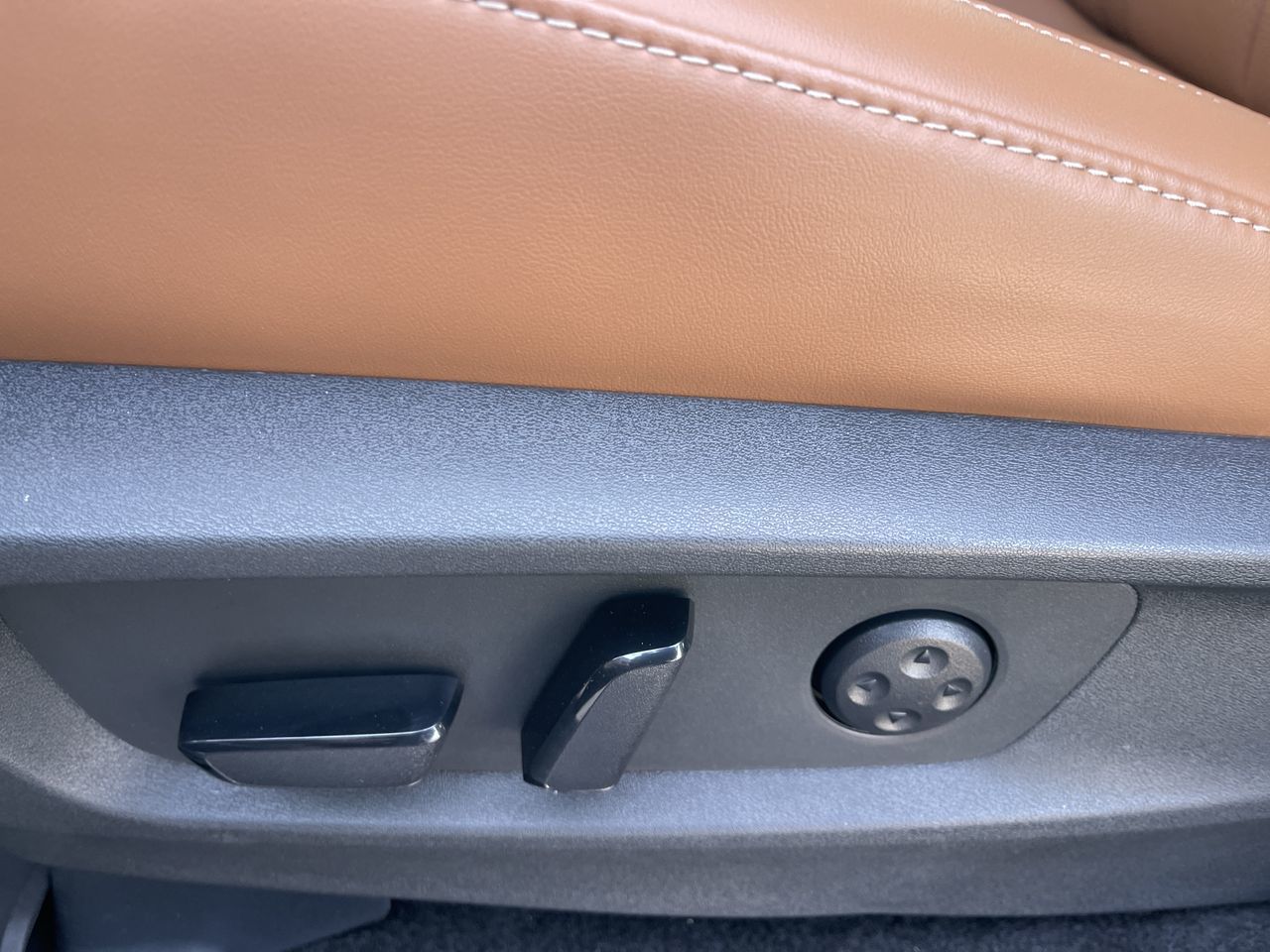 2025 Infiniti QX60 in Mississauga, Ontario