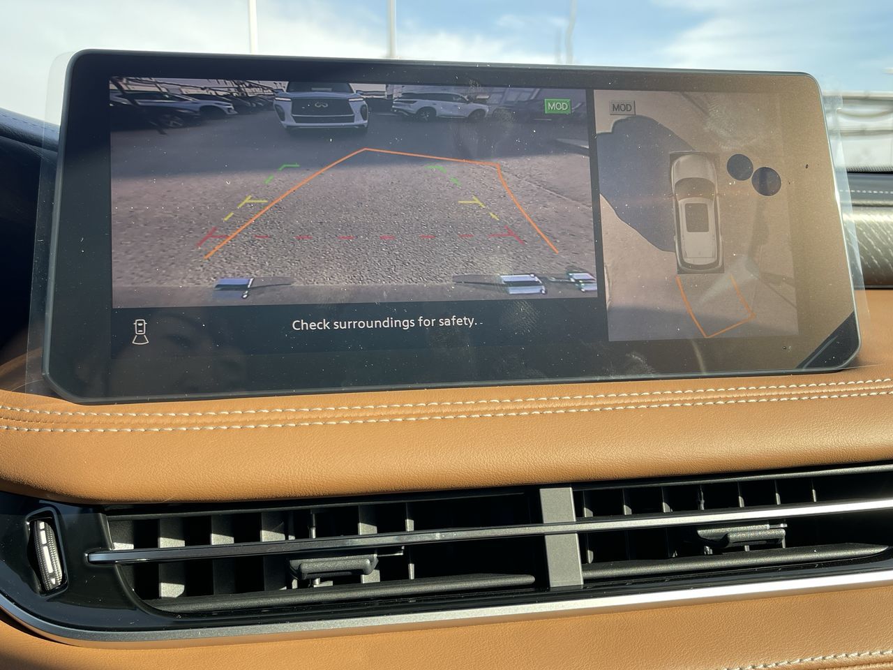 2025 Infiniti QX60 in Mississauga, Ontario