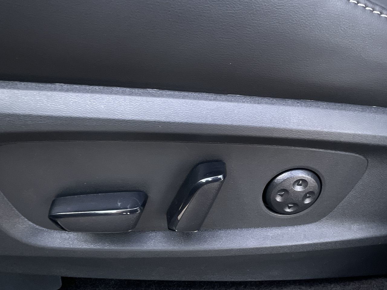 2025 Infiniti QX60 in Mississauga, Ontario
