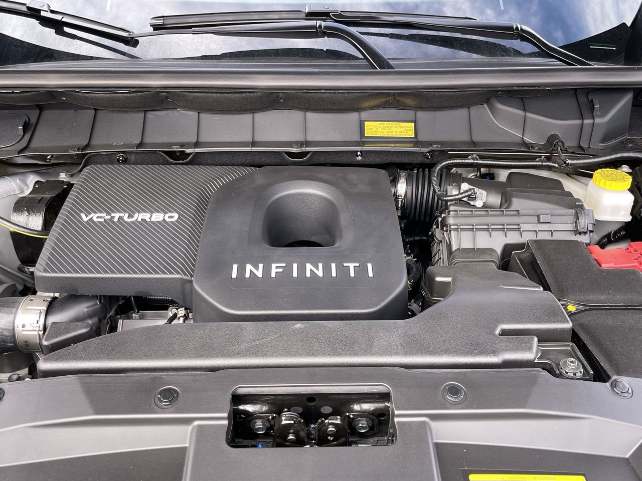 2025 Infiniti QX60 in Mississauga, Ontario