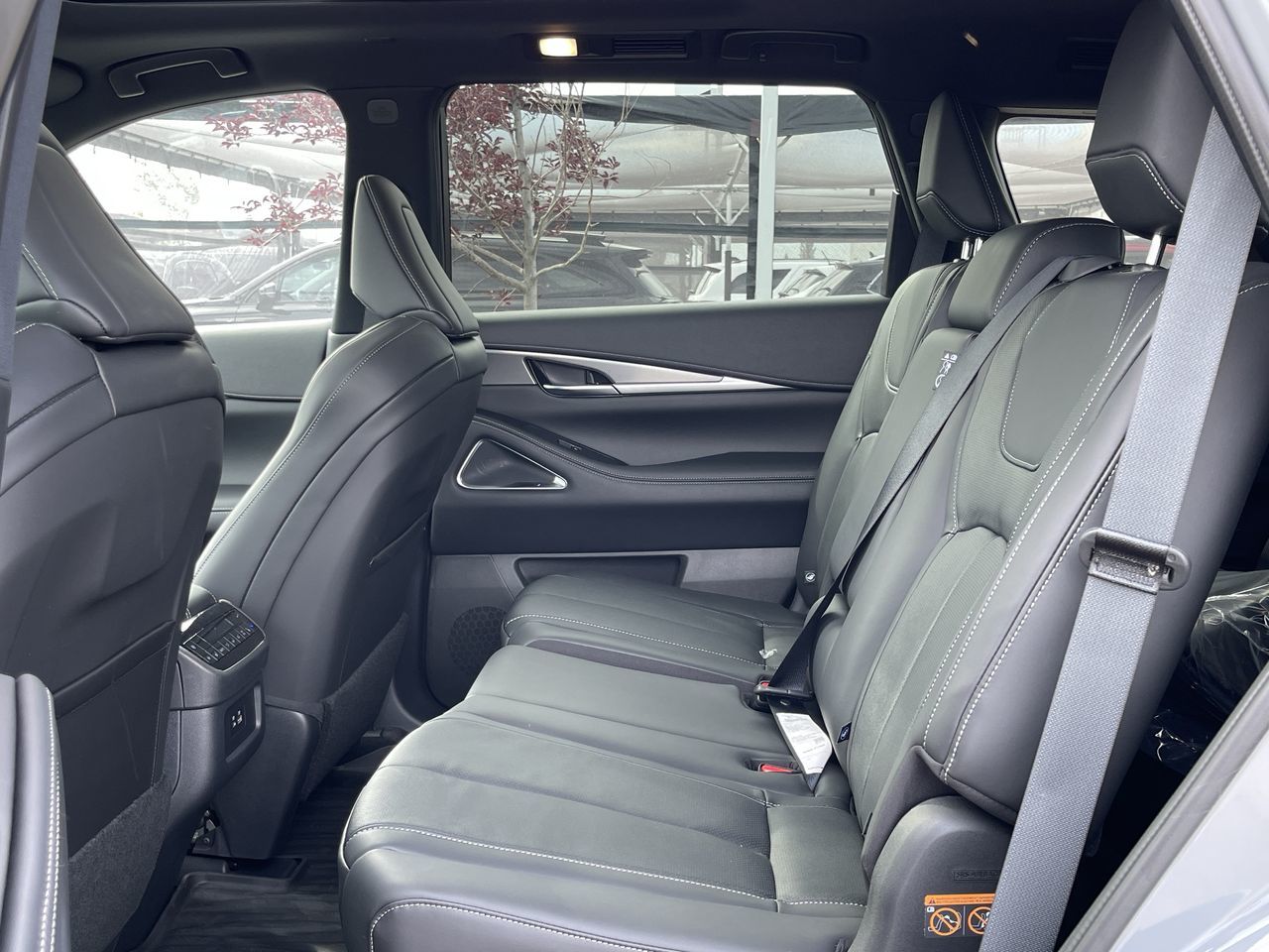 2025 Infiniti QX60 in Mississauga, Ontario