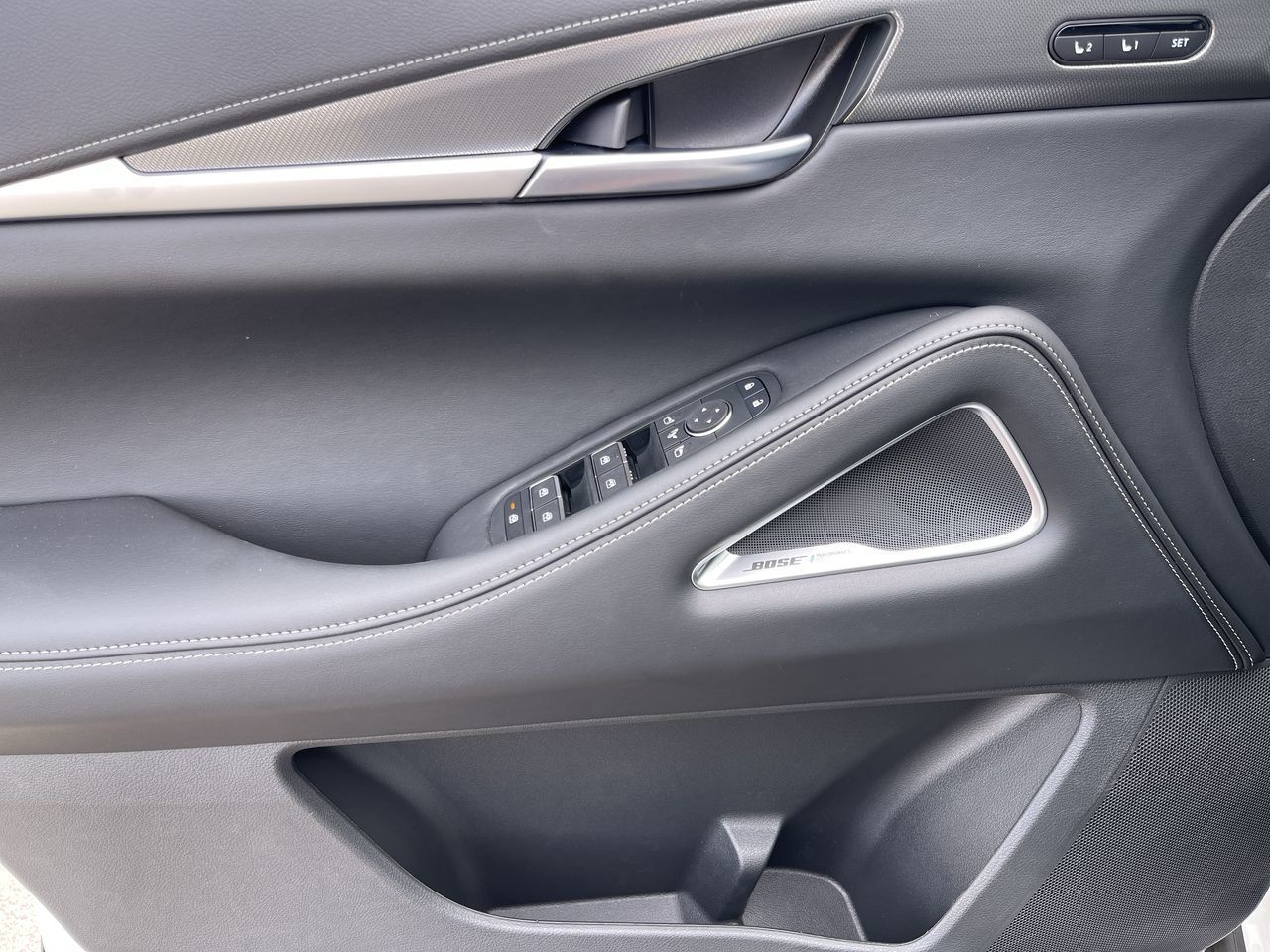 2025 Infiniti QX60 in Mississauga, Ontario