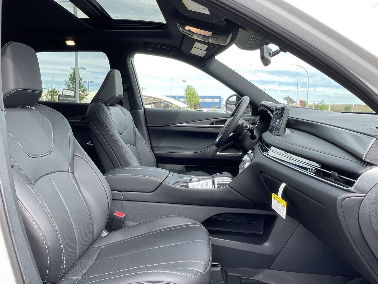 2025 Infiniti QX60 in Mississauga, Ontario