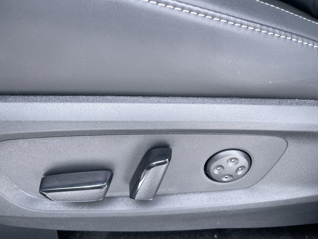 2025 Infiniti QX60 in Mississauga, Ontario