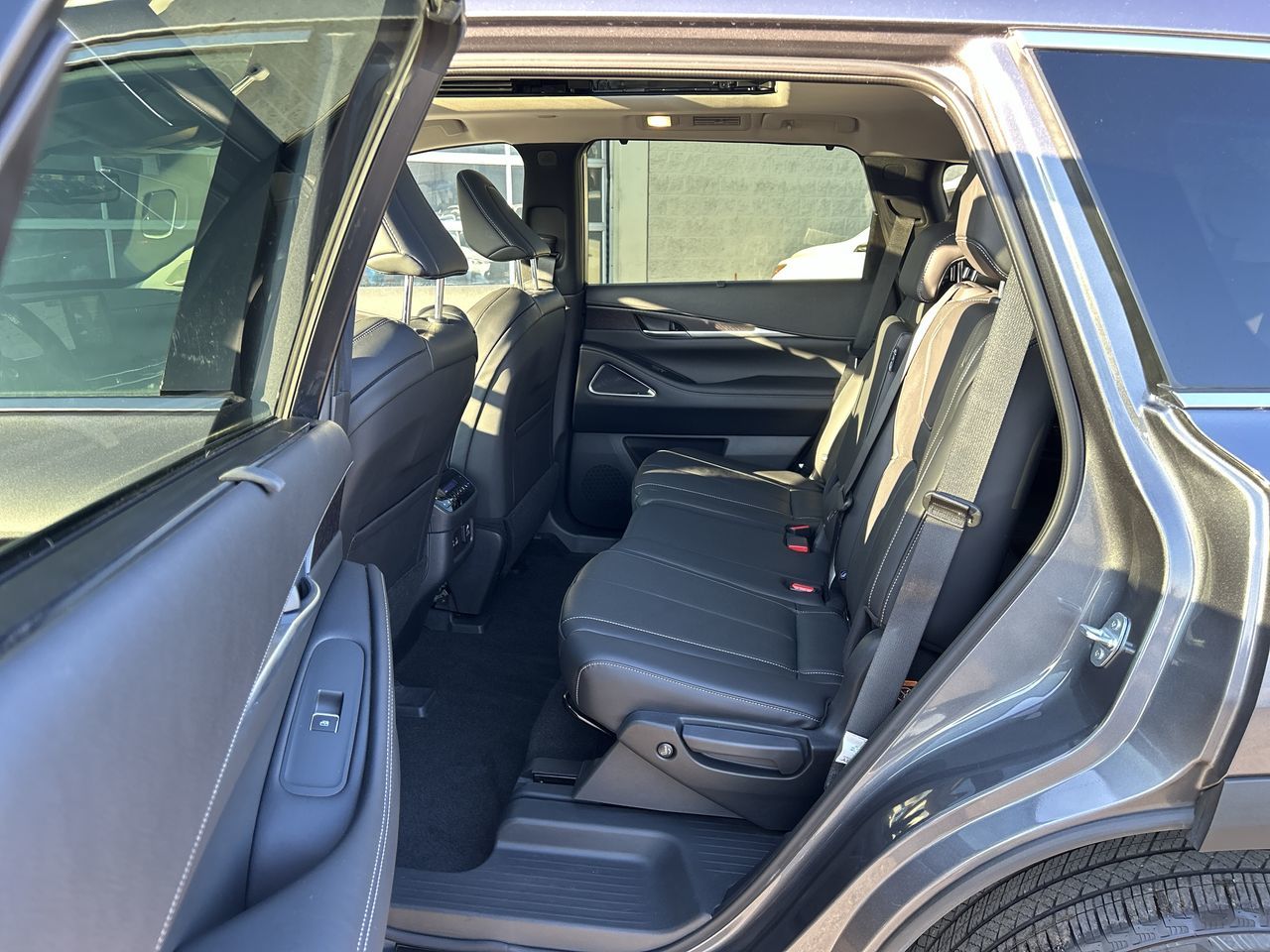 2025 Infiniti QX60 in Mississauga, Ontario