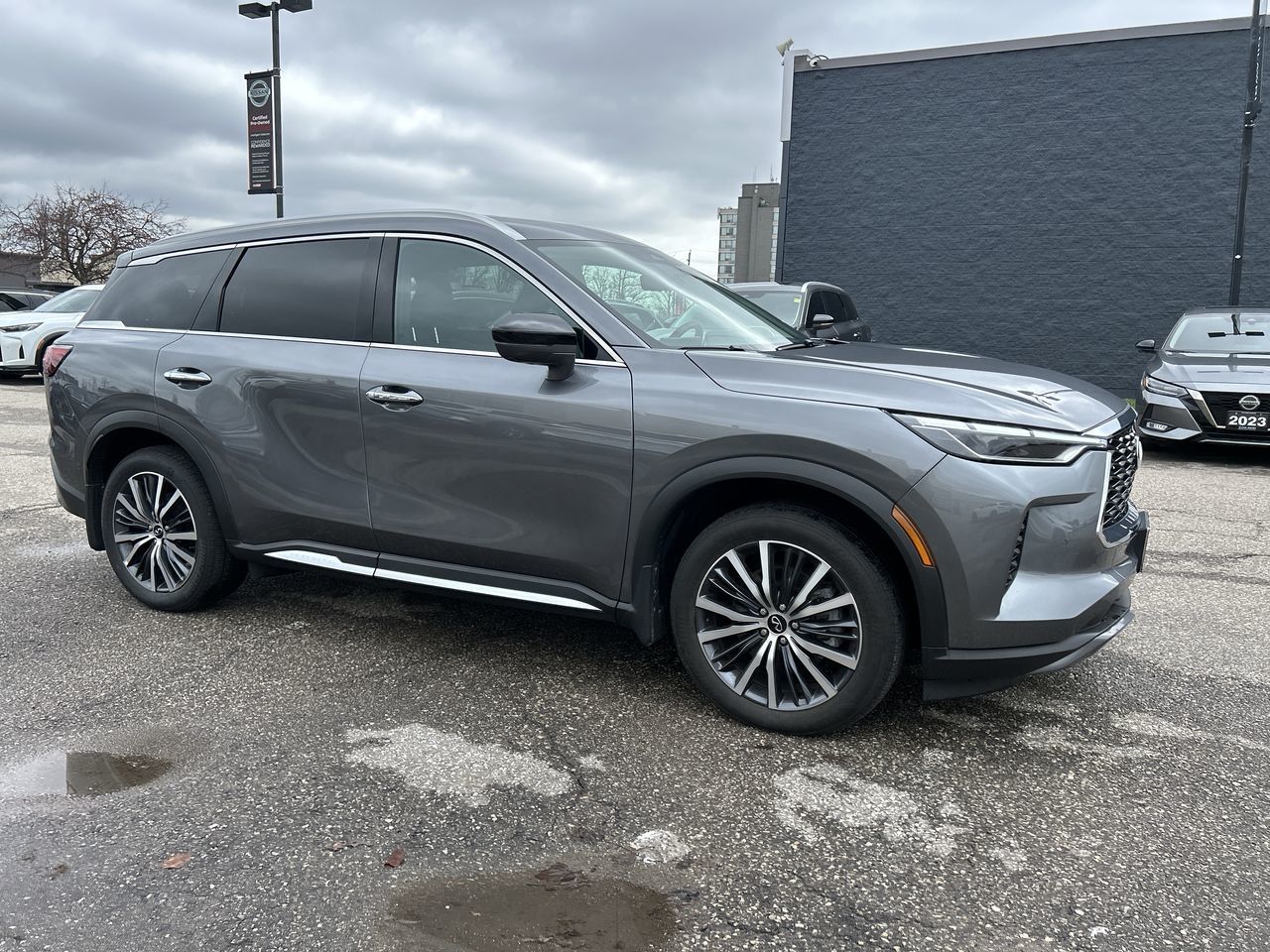 2025 Infiniti QX60 in Mississauga, Ontario