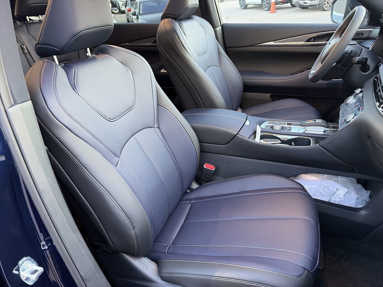 2027 Infiniti QX60 in Mississauga, Ontario