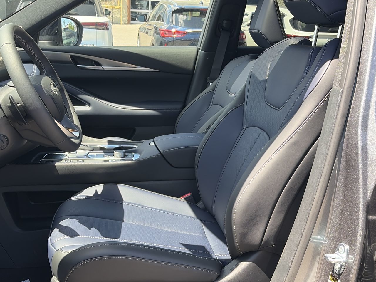 2027 Infiniti QX60 in Mississauga, Ontario