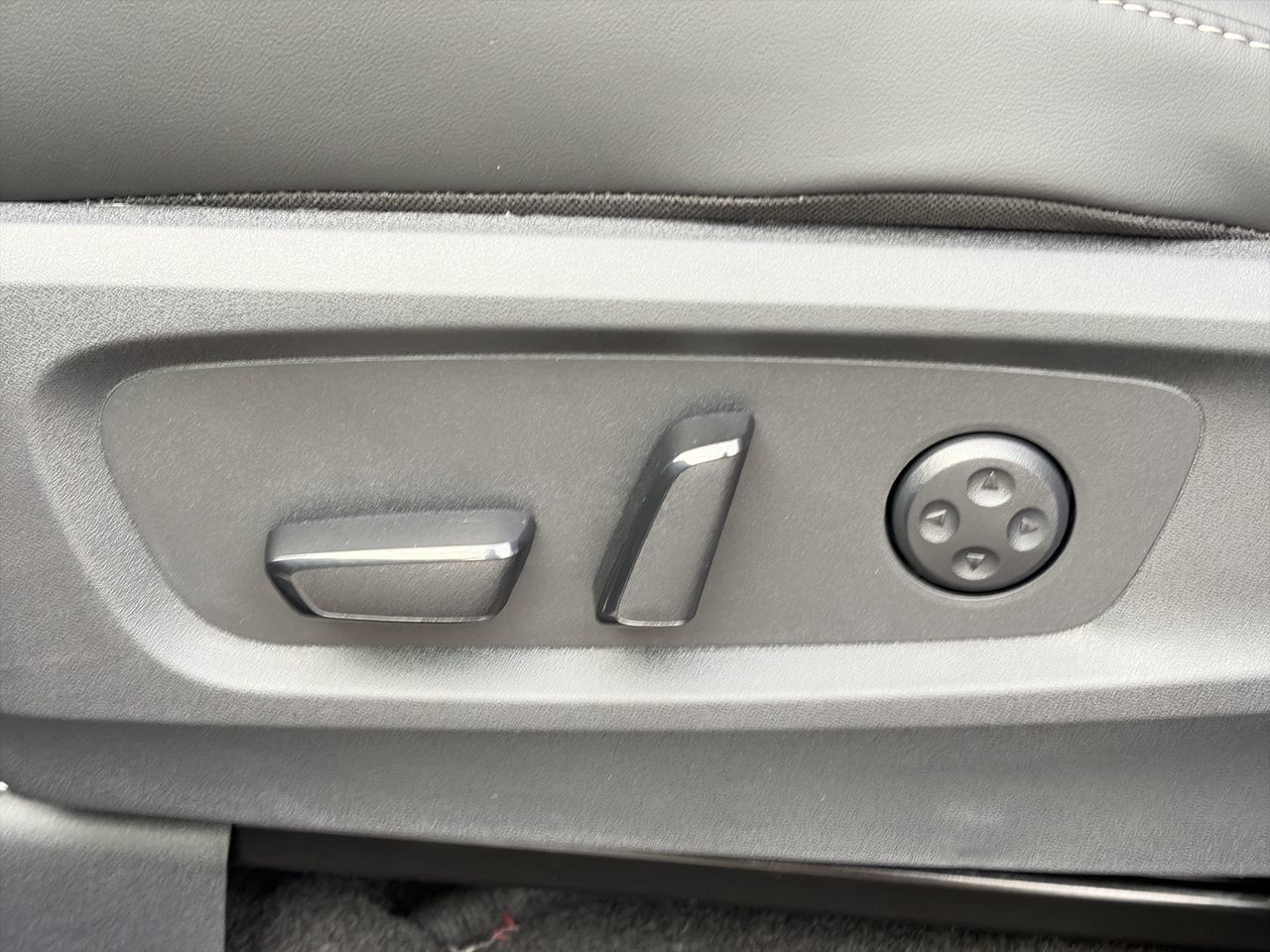 2027 Infiniti QX65 in Mississauga, Ontario