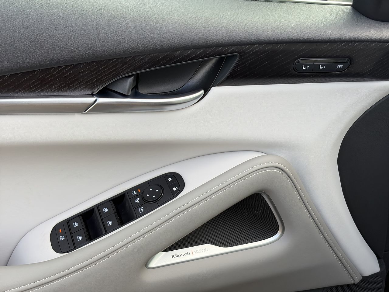 2027 Infiniti QX65