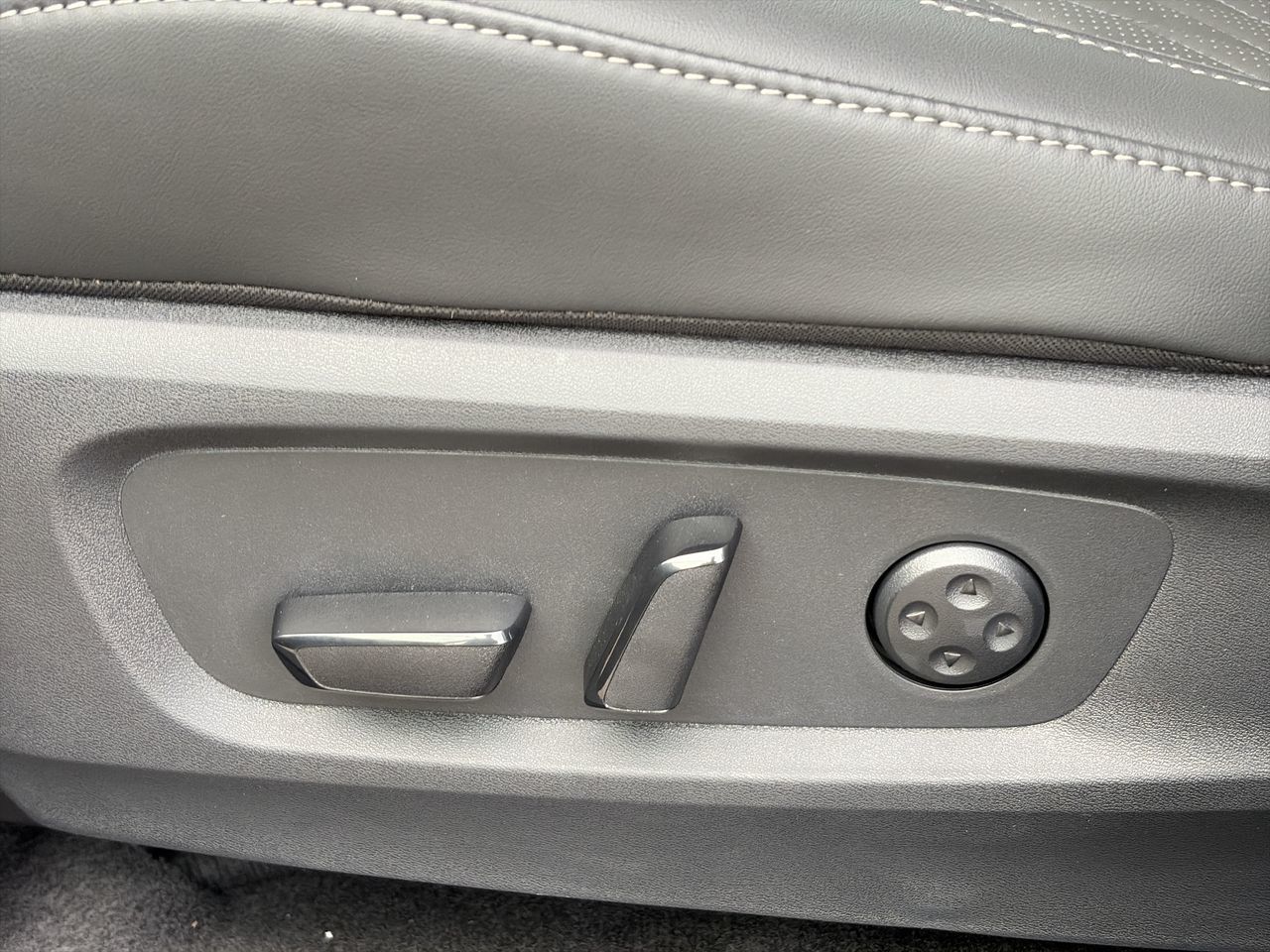 2027 Infiniti QX65 in Mississauga, Ontario