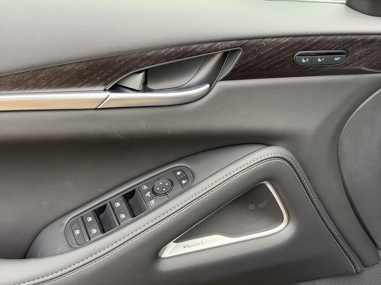 2027 Infiniti QX65 in Mississauga, Ontario