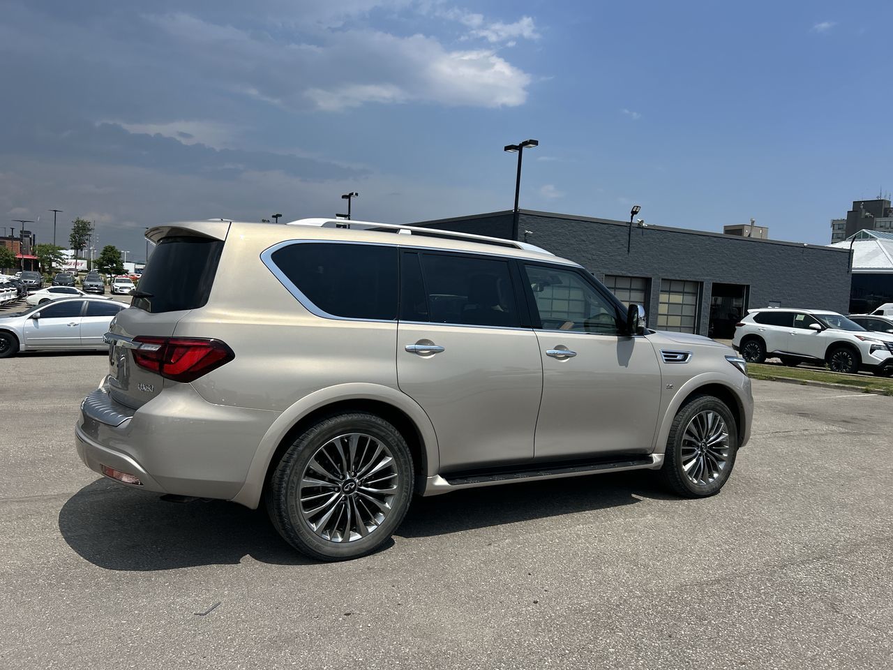 Infiniti QX80  2019 à Mississauga, Ontario