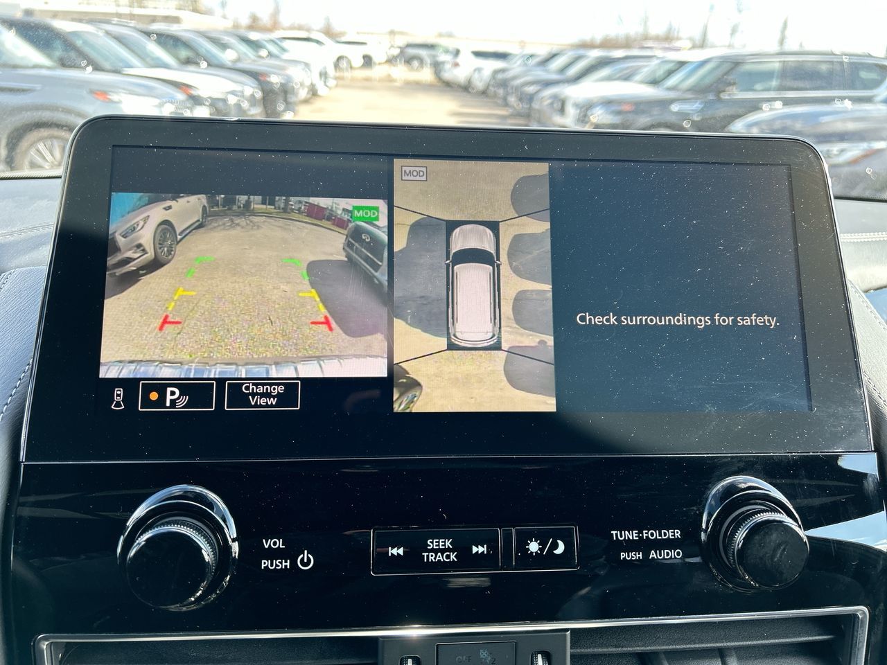 2023 Infiniti QX80 in Mississauga, Ontario