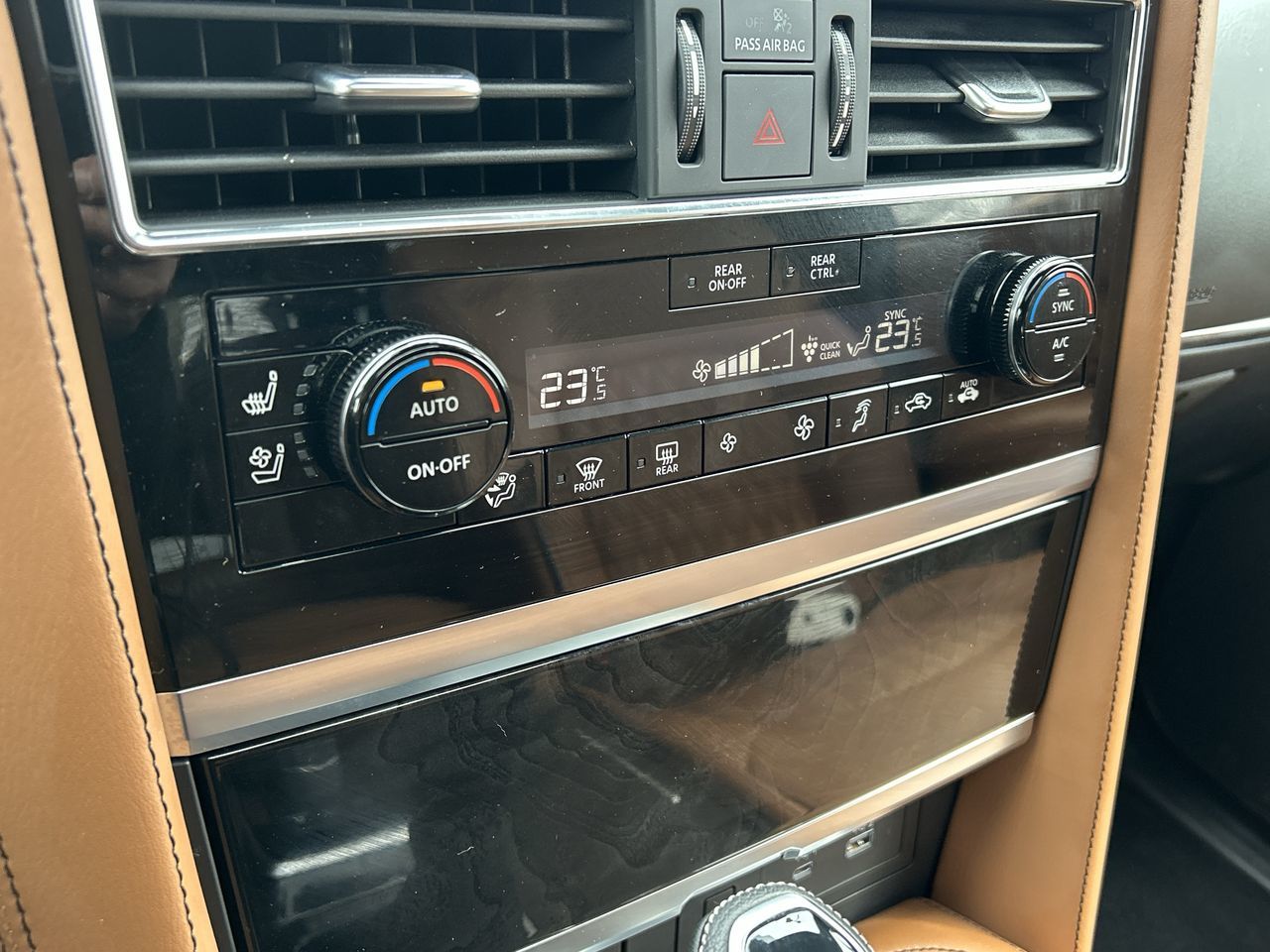 2024 Infiniti QX80 in Mississauga, Ontario