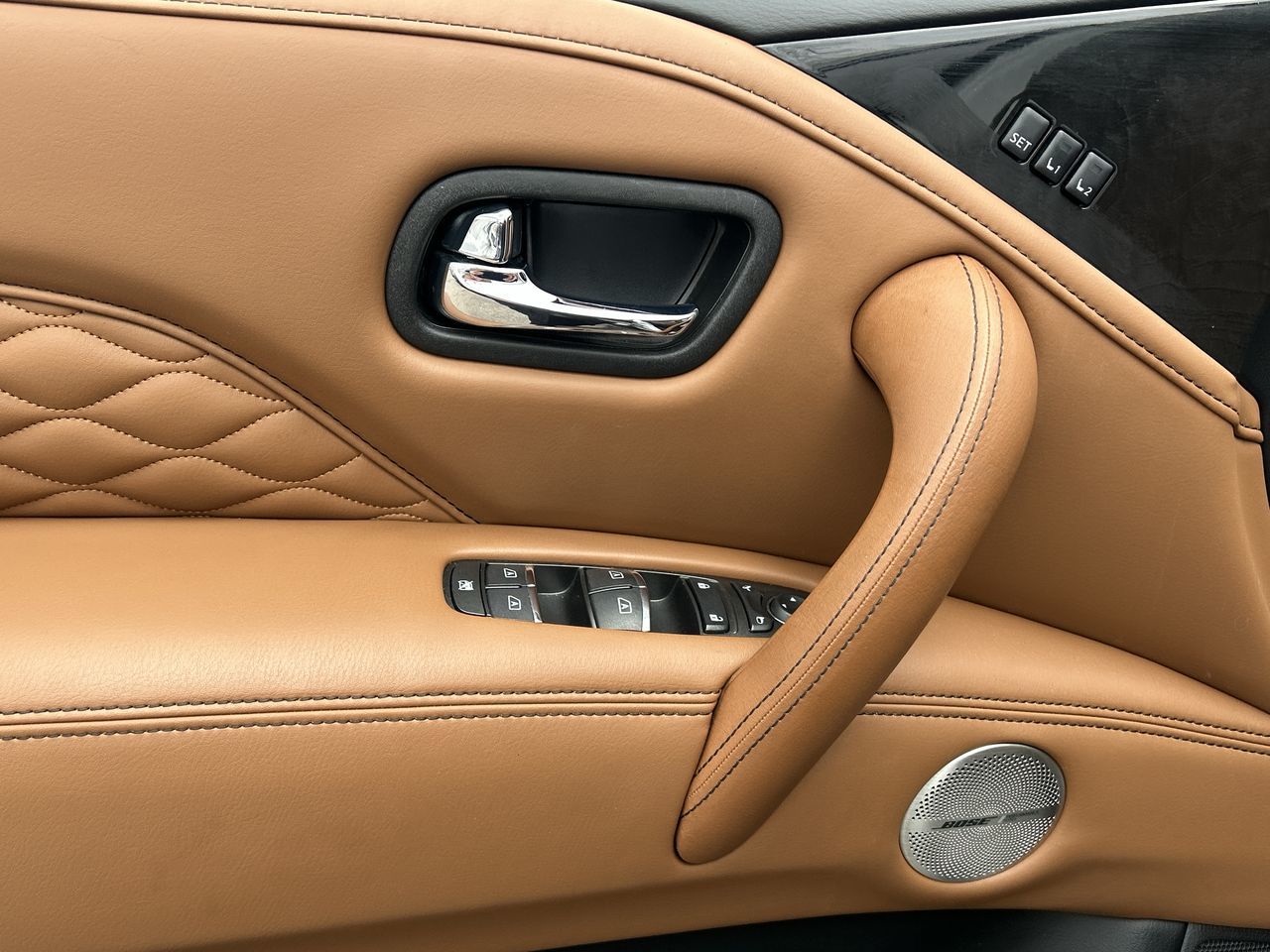 2024 Infiniti QX80 in Mississauga, Ontario