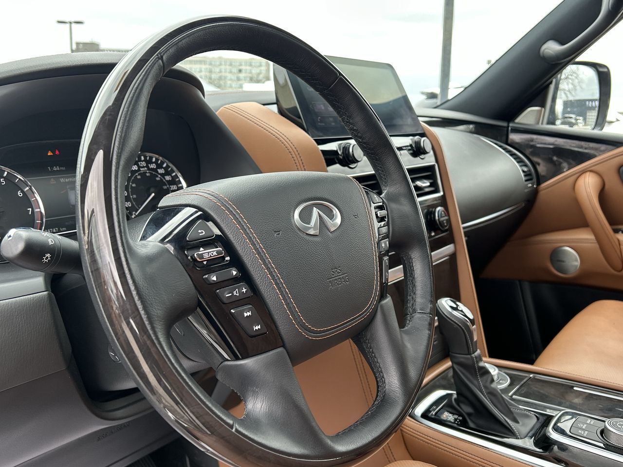 2024 Infiniti QX80 in Mississauga, Ontario
