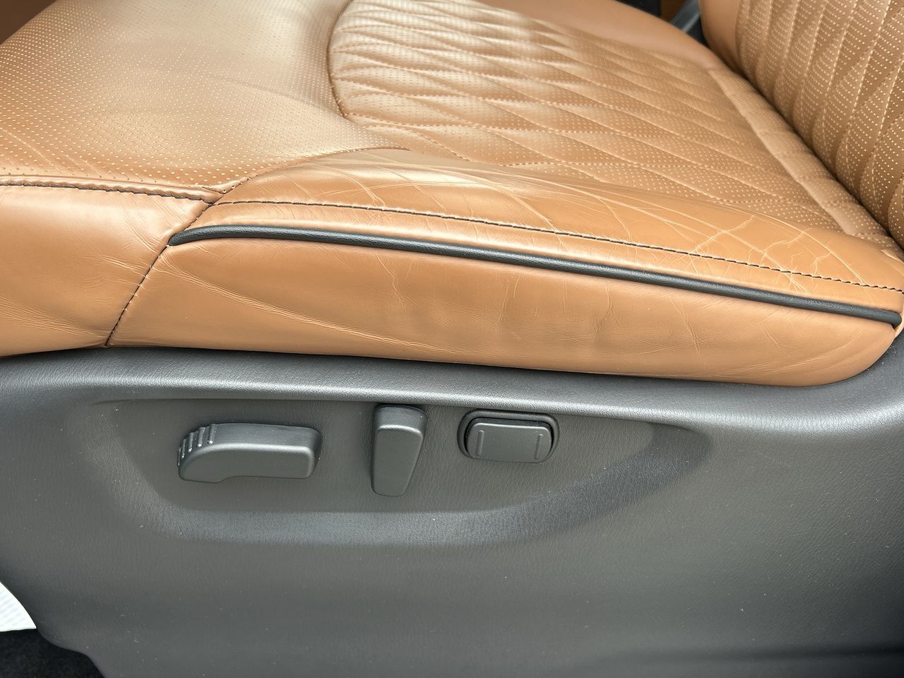 2024 Infiniti QX80 in Mississauga, Ontario
