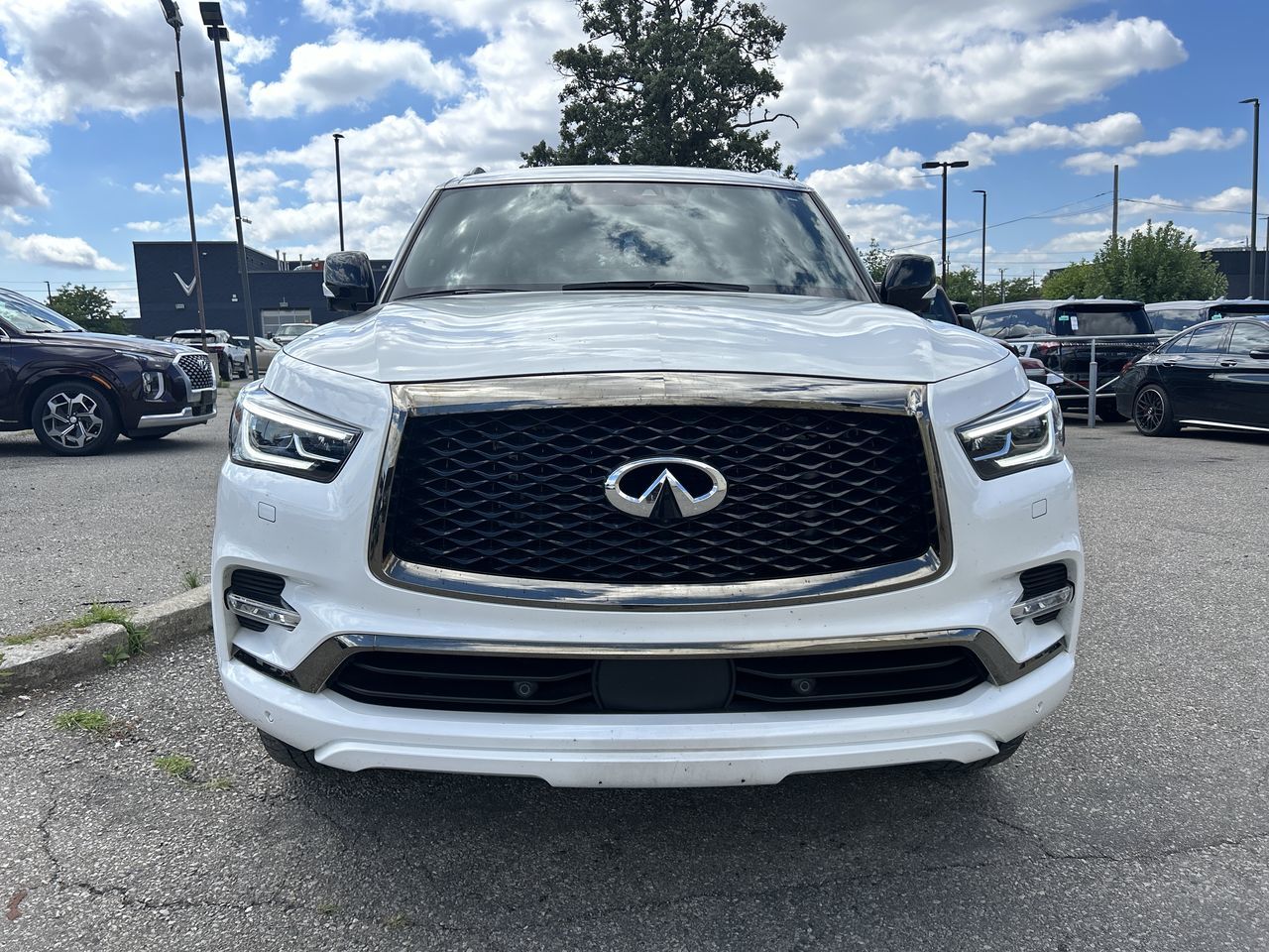 2024 Infiniti QX80 in Mississauga, Ontario