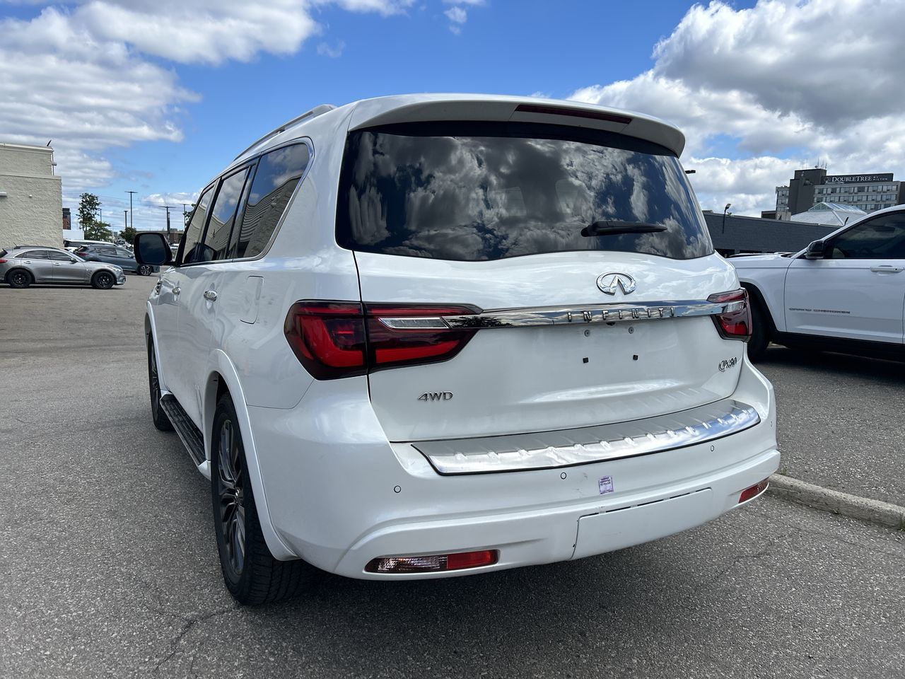 2024 Infiniti QX80 in Mississauga, Ontario