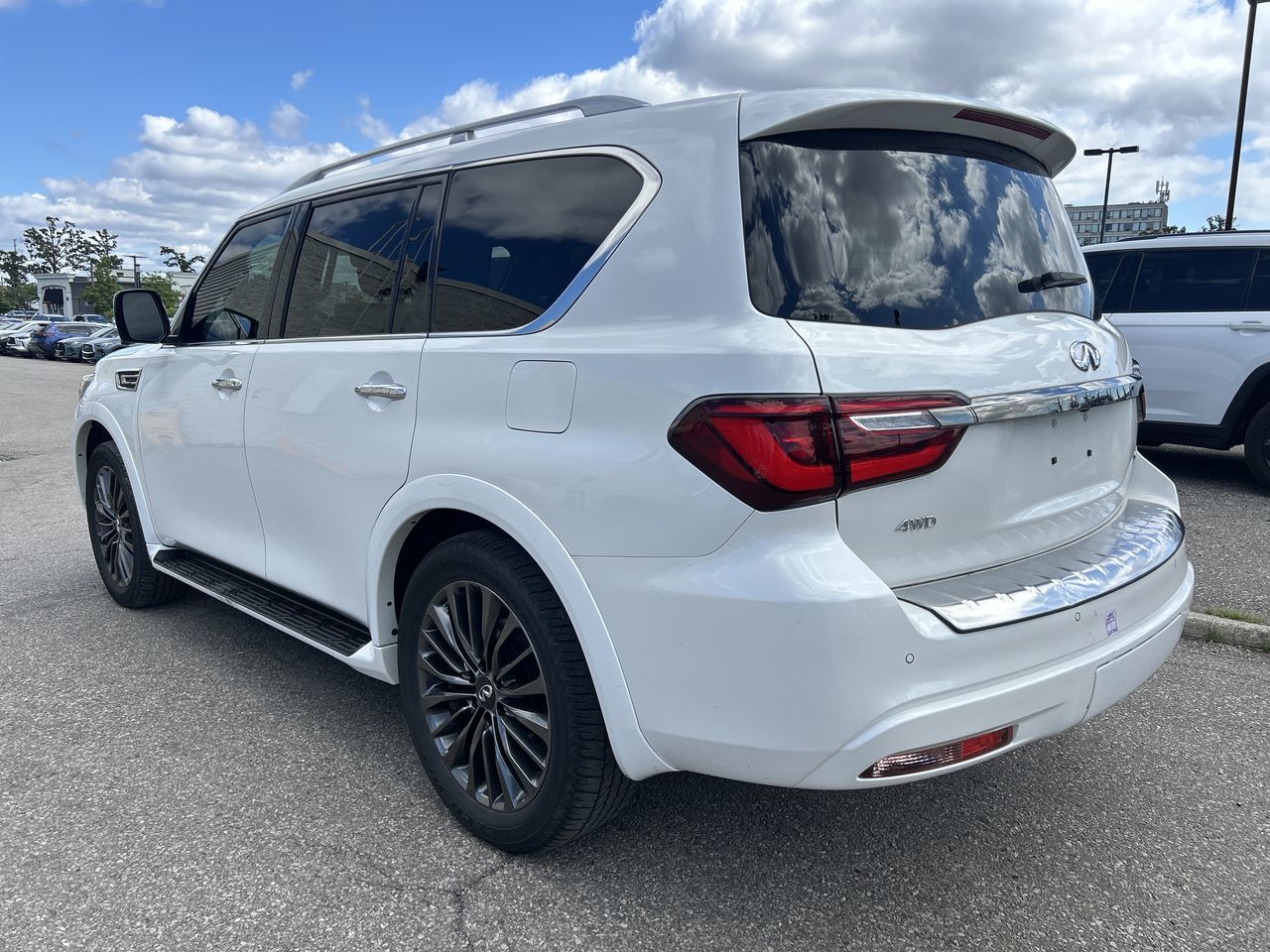 2024 Infiniti QX80 in Mississauga, Ontario
