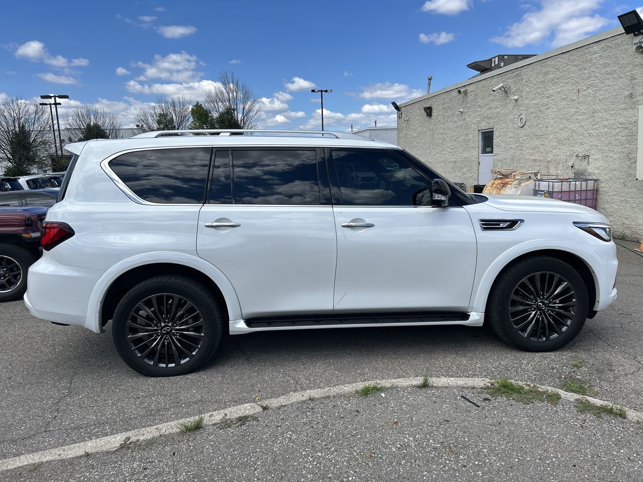 2024 Infiniti QX80 in Mississauga, Ontario