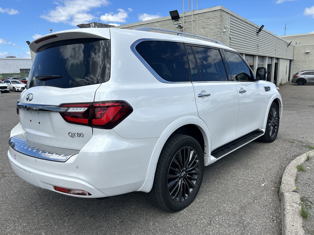 2024 Infiniti QX80 in Mississauga, Ontario