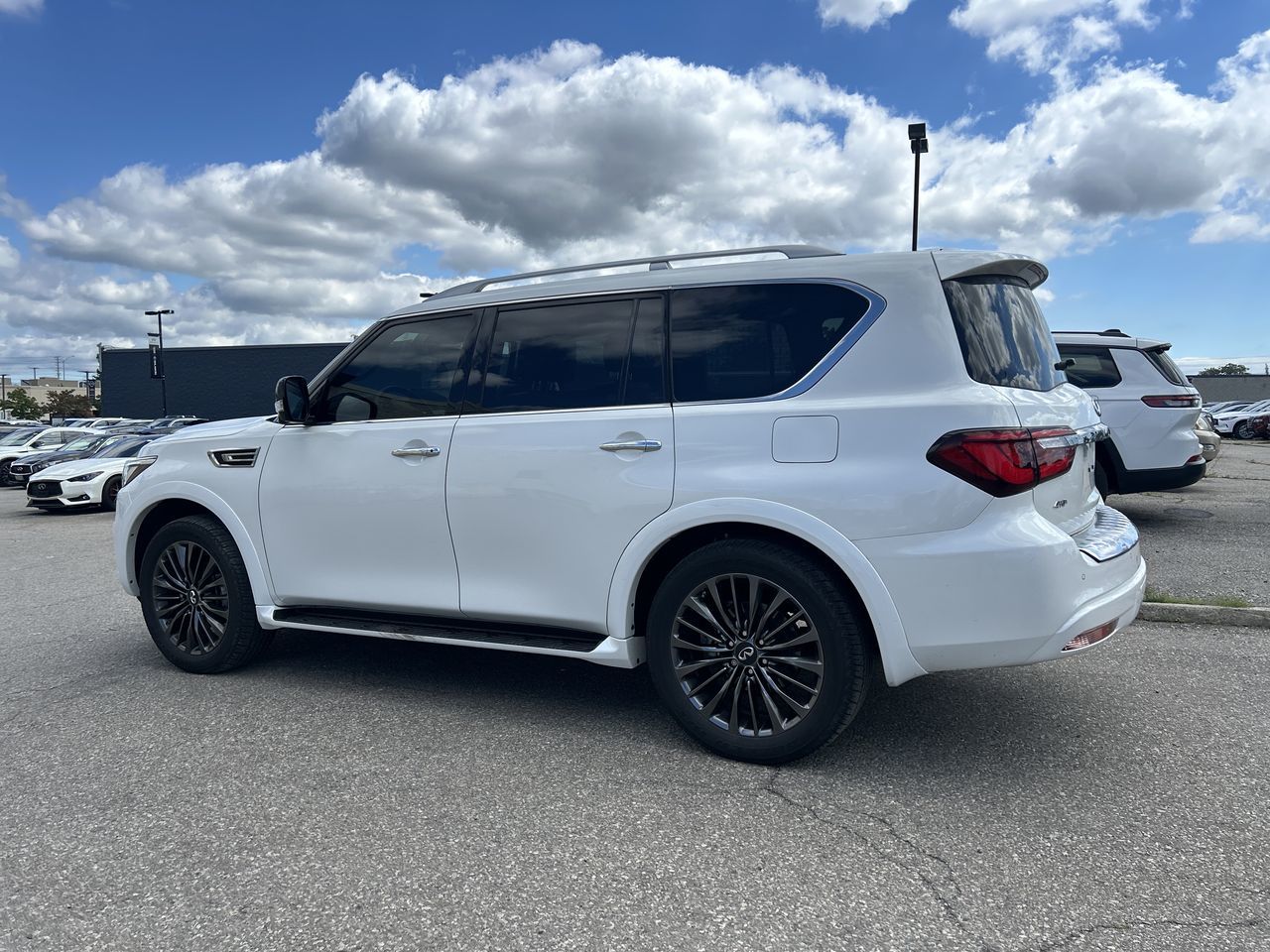 2024 Infiniti QX80 in Mississauga, Ontario