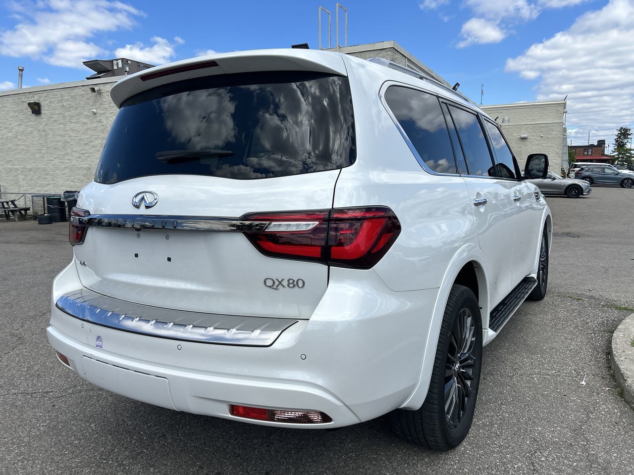 2024 Infiniti QX80 in Mississauga, Ontario
