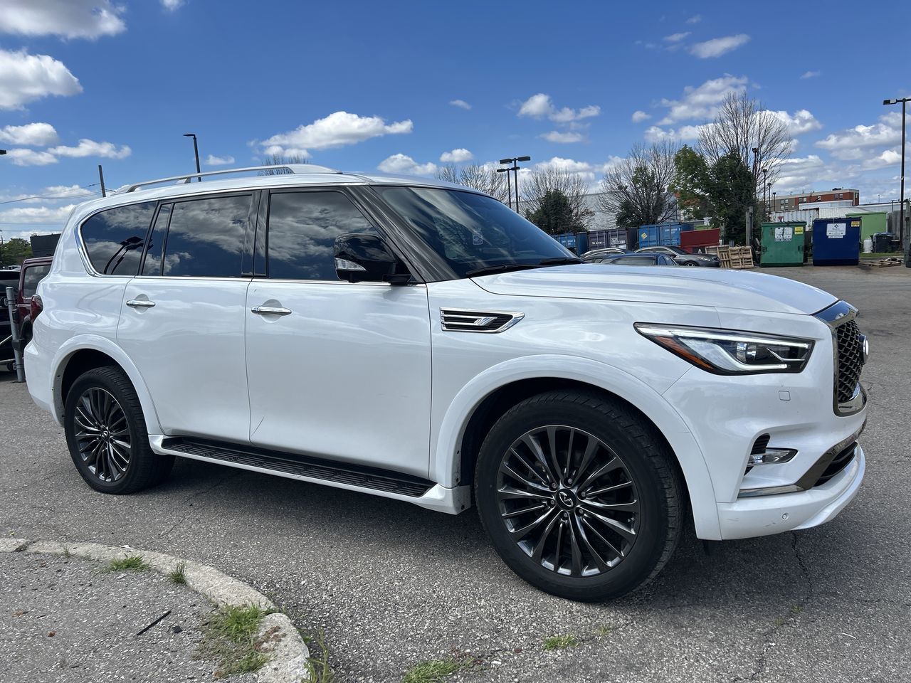 2024 Infiniti QX80 in Mississauga, Ontario