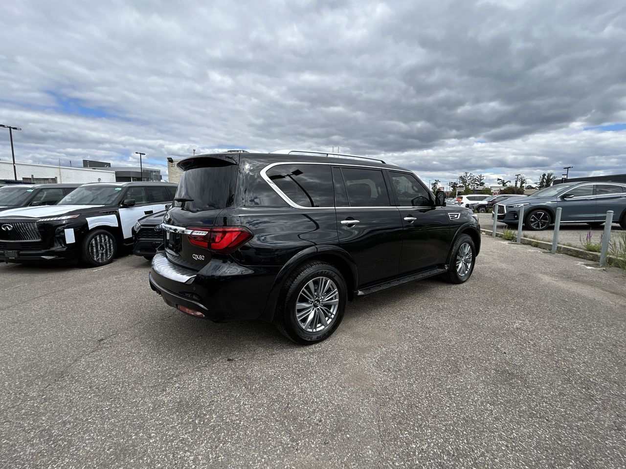 Infiniti QX80  2024 à Mississauga, Ontario