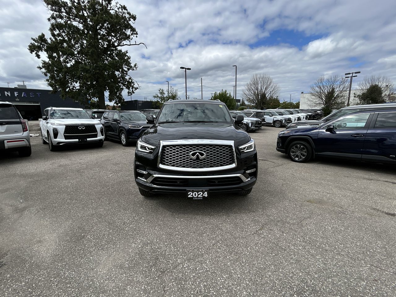 Infiniti QX80  2024 à Mississauga, Ontario
