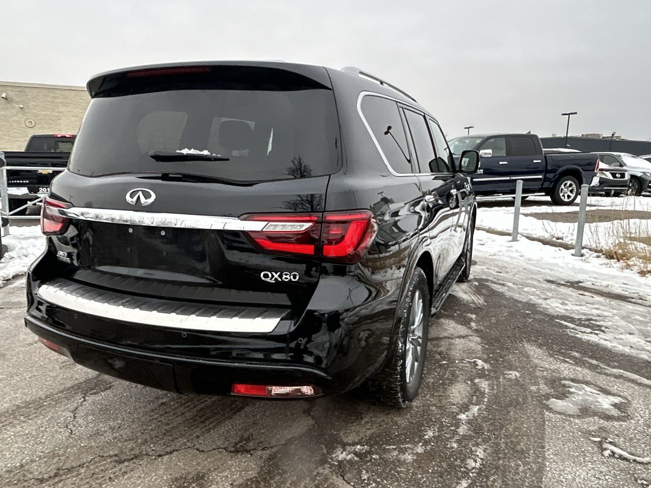 2024 Infiniti QX80 in Mississauga, Ontario