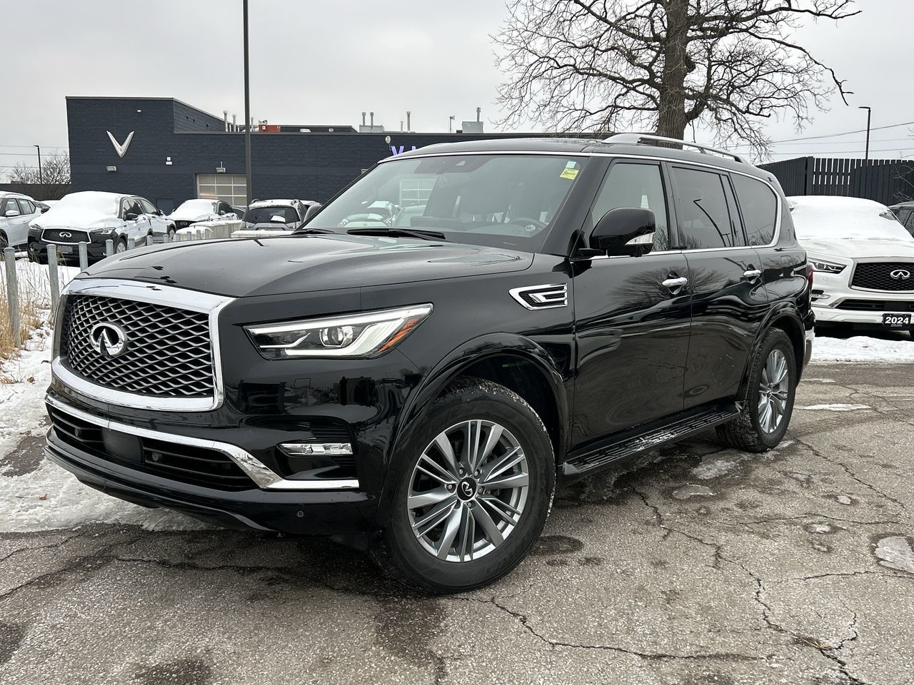 2024 Infiniti QX80 in Mississauga, Ontario