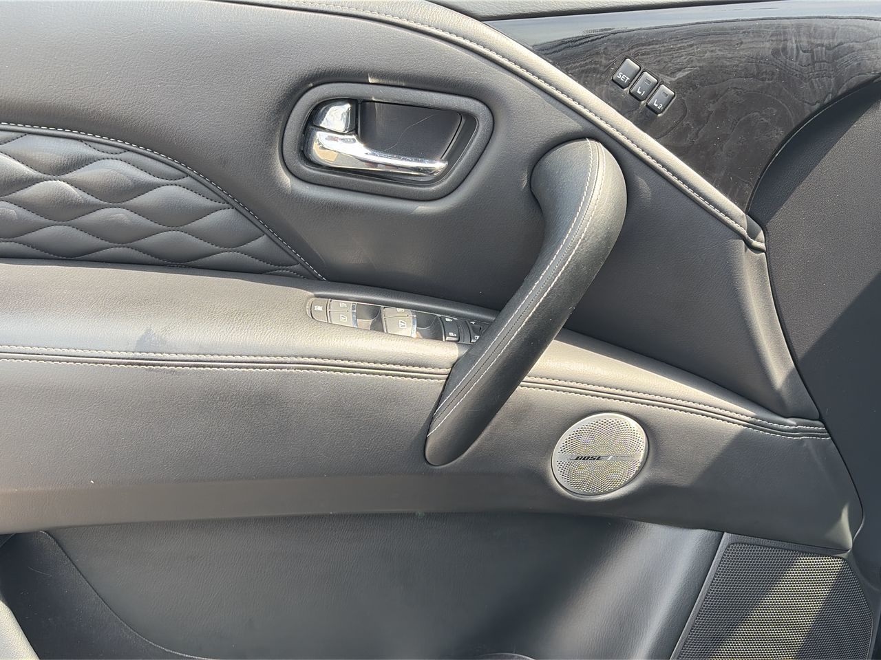 2024 Infiniti QX80 in Mississauga, Ontario