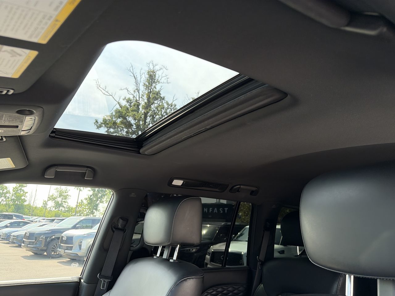 2024 Infiniti QX80 in Mississauga, Ontario