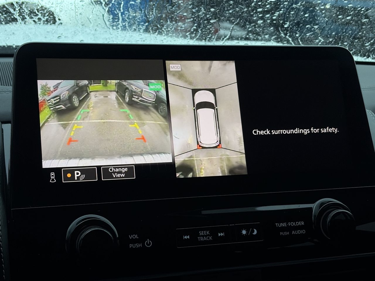 2024 Infiniti QX80 in Mississauga, Ontario