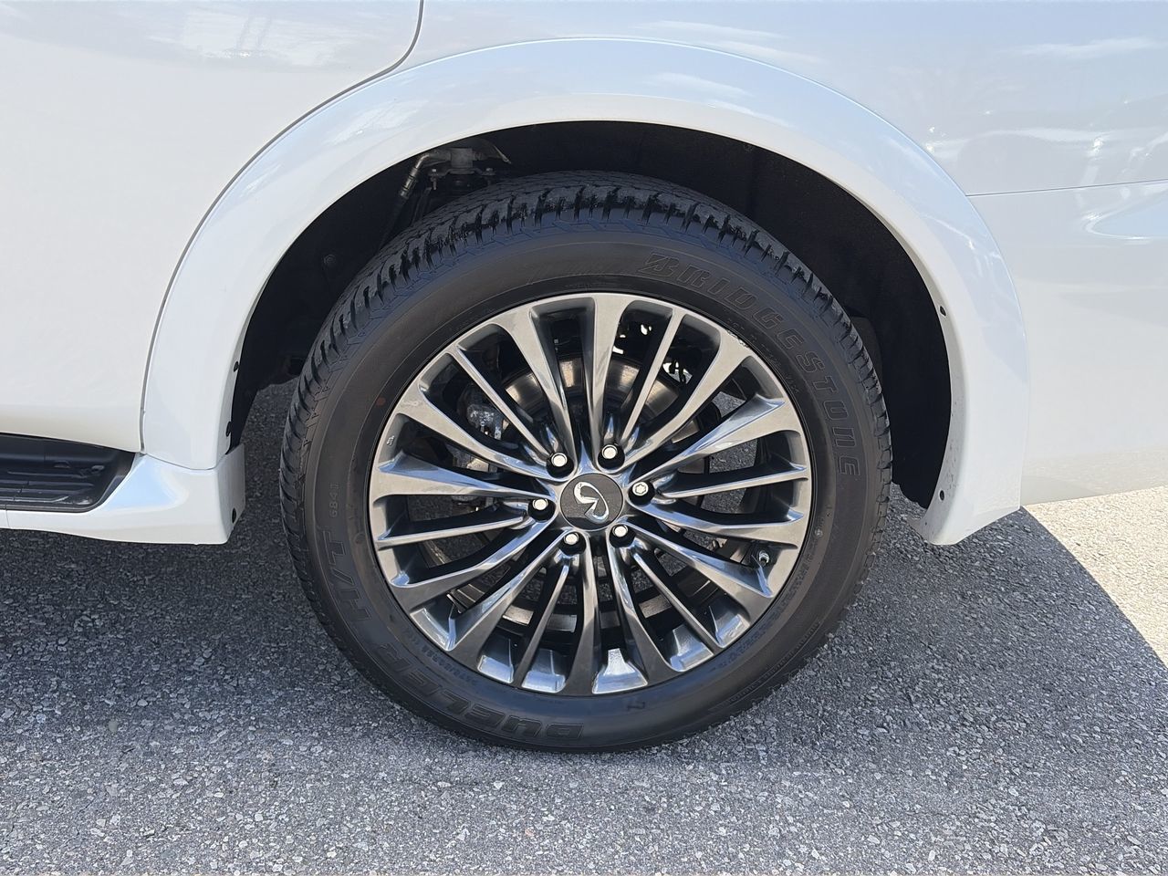 2024 Infiniti QX80 in Mississauga, Ontario