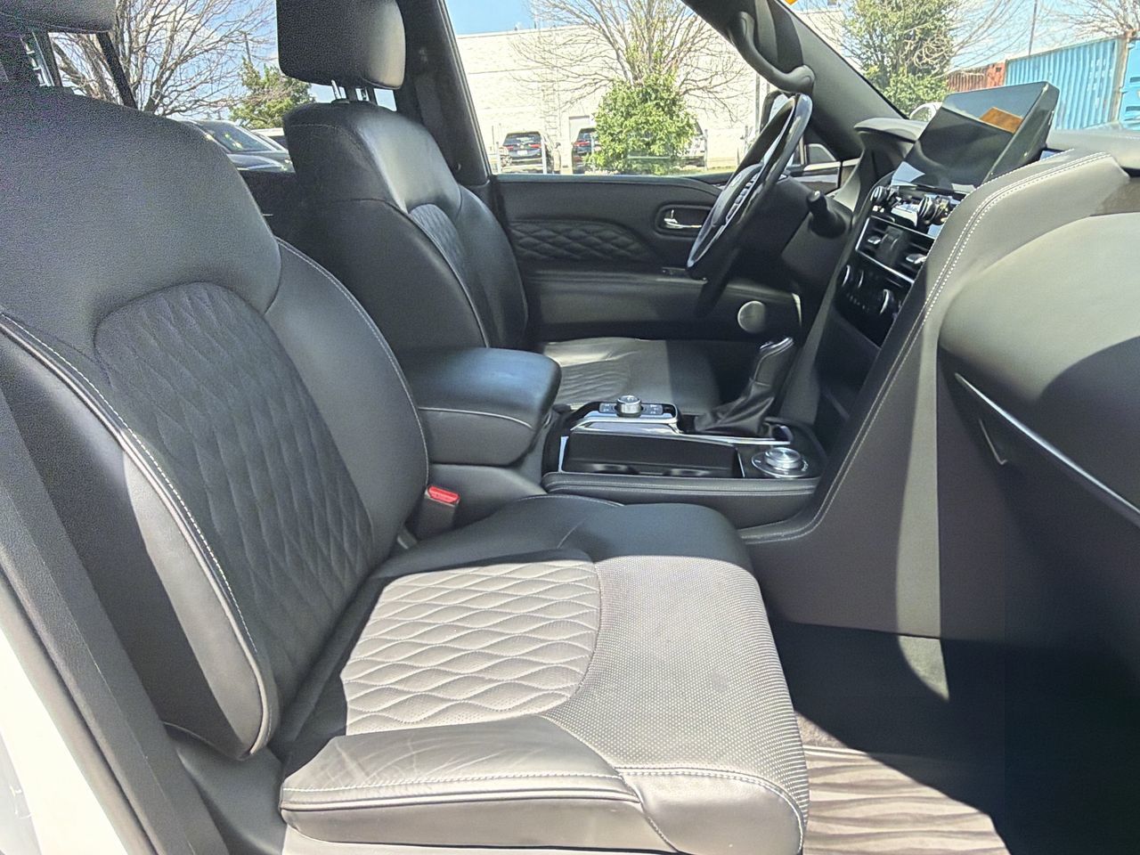 2024 Infiniti QX80 in Mississauga, Ontario