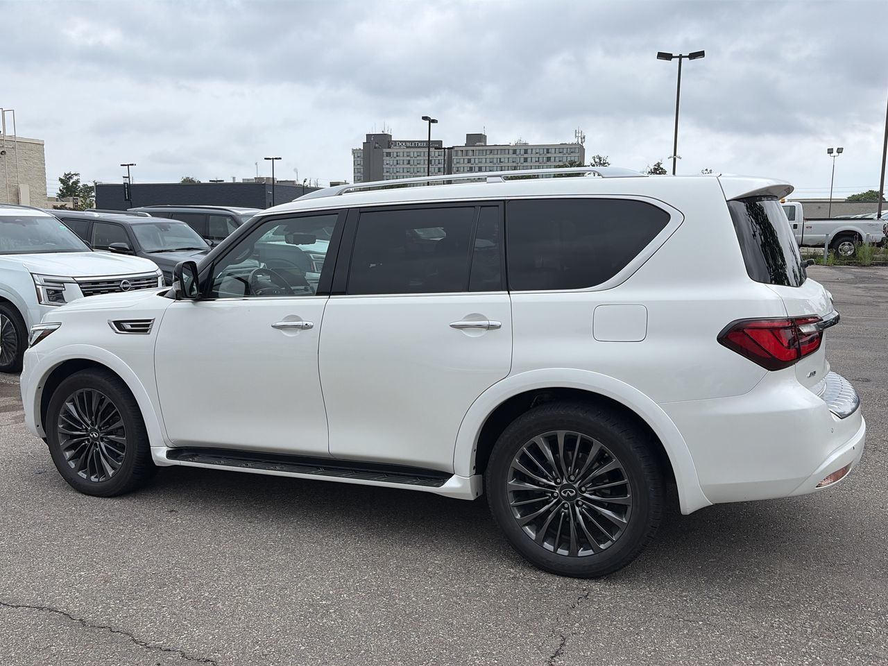 2024 Infiniti QX80 in Mississauga, Ontario