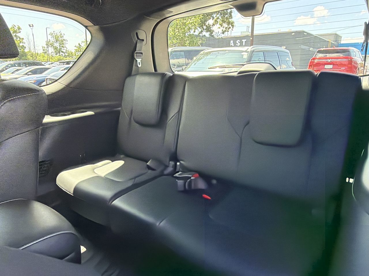 2024 Infiniti QX80 in Mississauga, Ontario