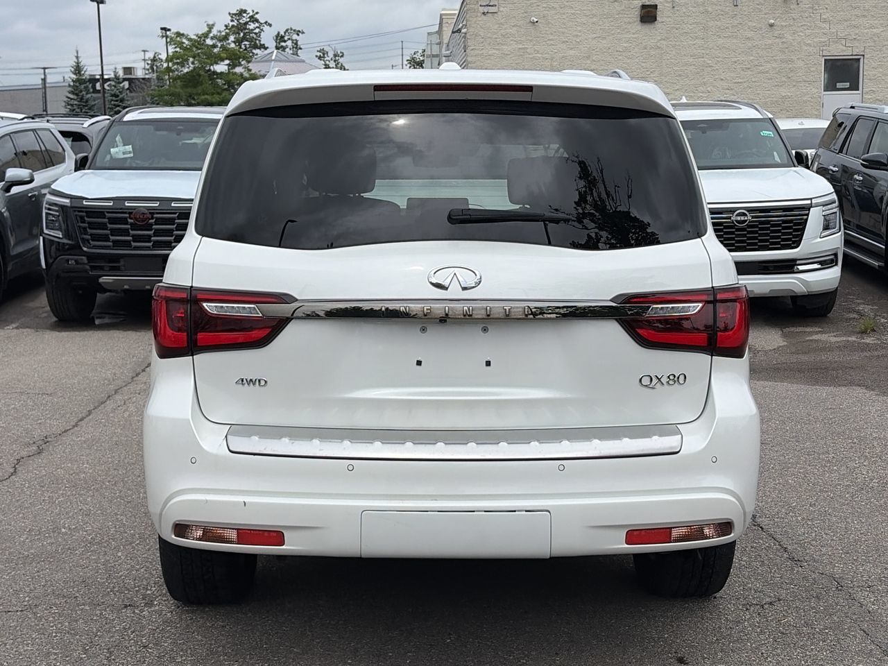2024 Infiniti QX80 in Mississauga, Ontario