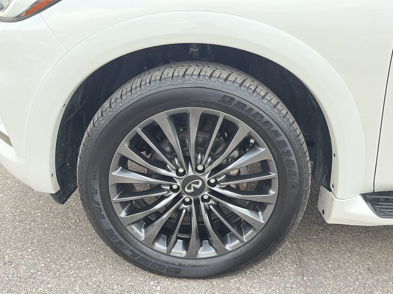 2024 Infiniti QX80 in Mississauga, Ontario