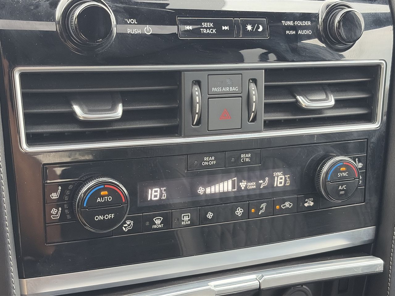 2024 Infiniti QX80 in Mississauga, Ontario