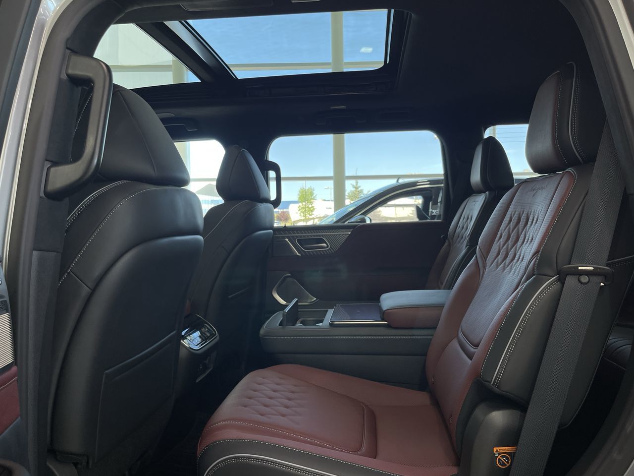 2025 Infiniti QX80 in Mississauga, Ontario