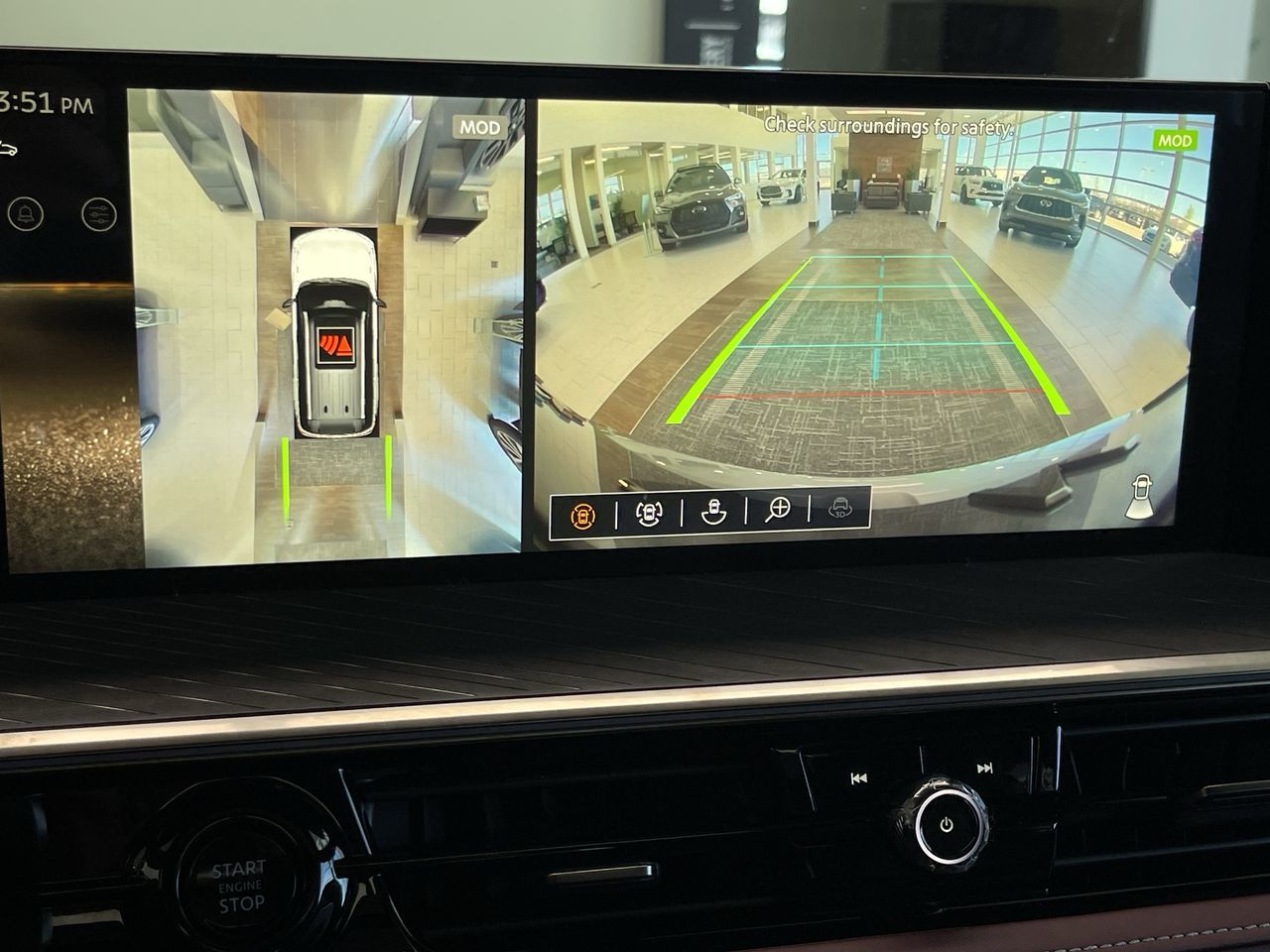 2025 Infiniti QX80 in Mississauga, Ontario