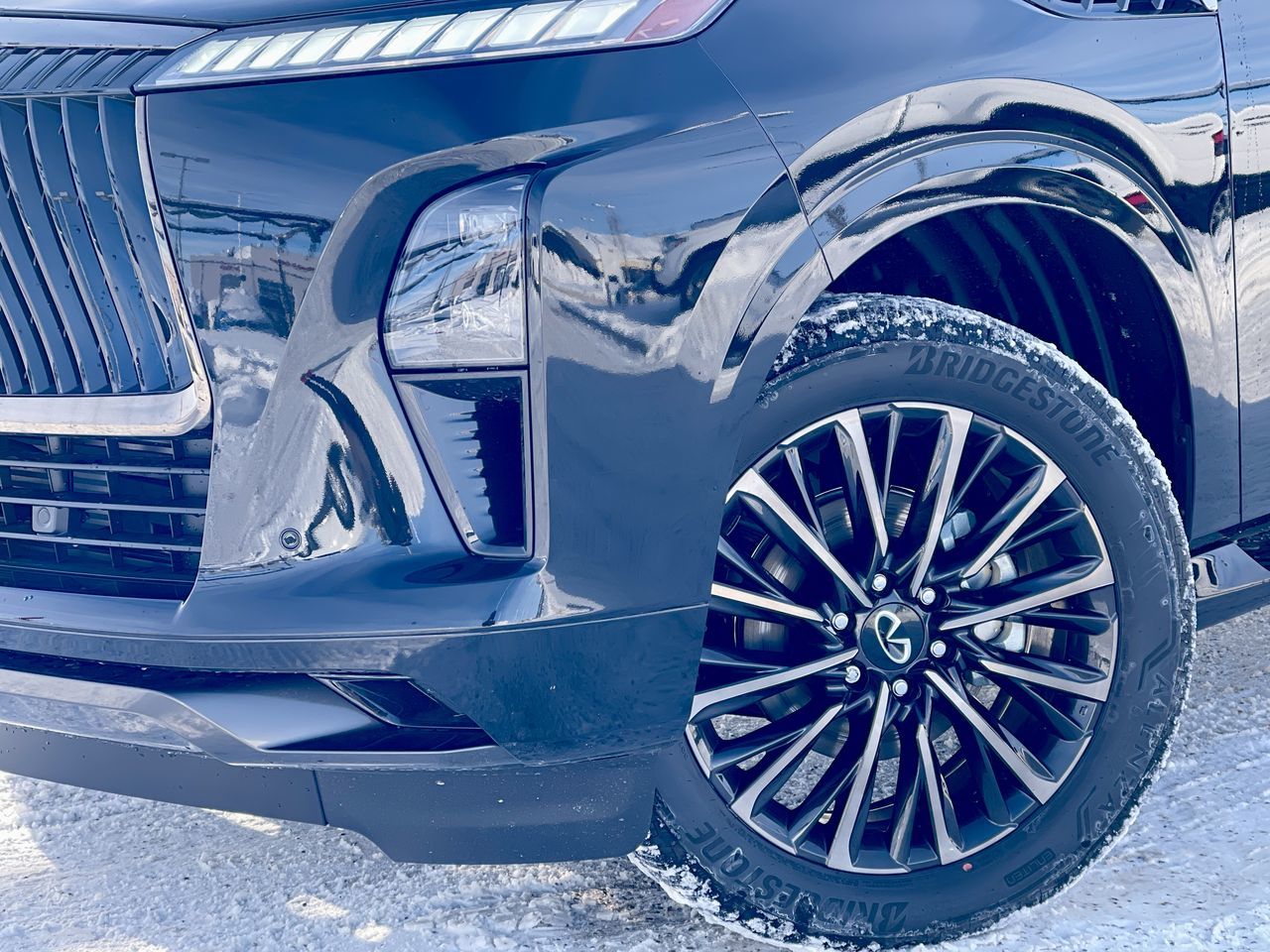 2025 Infiniti QX80 in Mississauga, Ontario