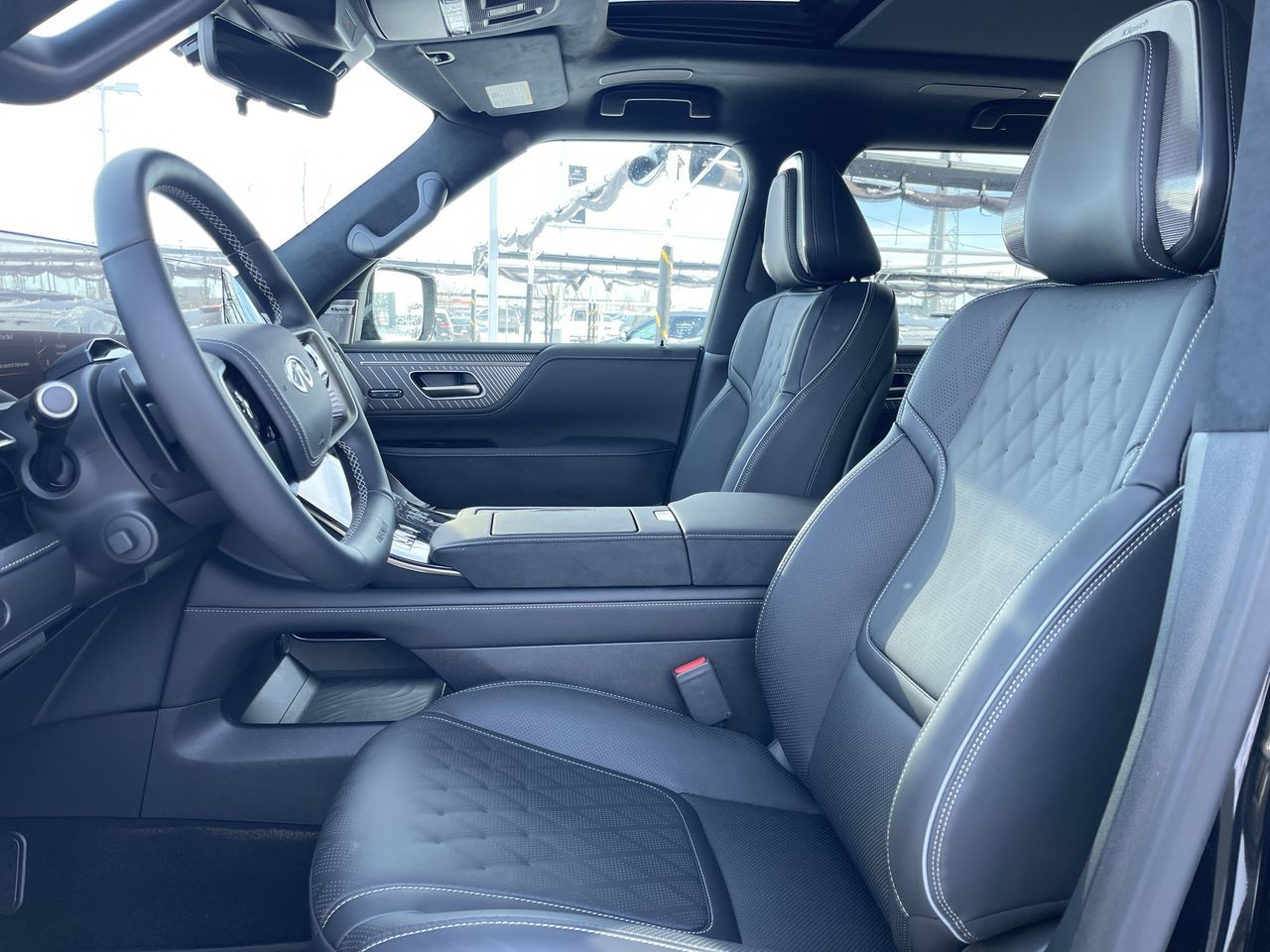2025 Infiniti QX80 in Mississauga, Ontario